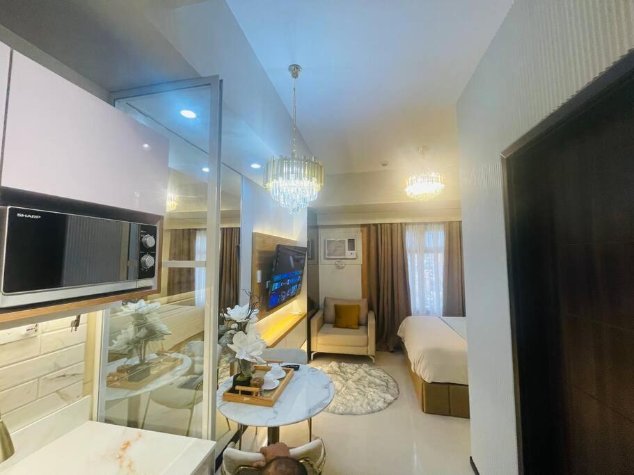 Marias Suite Near Manila Bay Free Use Of Pool Exterior photo