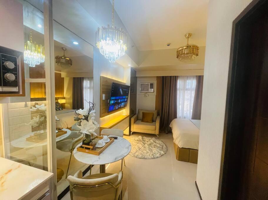 Marias Suite Near Manila Bay Free Use Of Pool Exterior photo