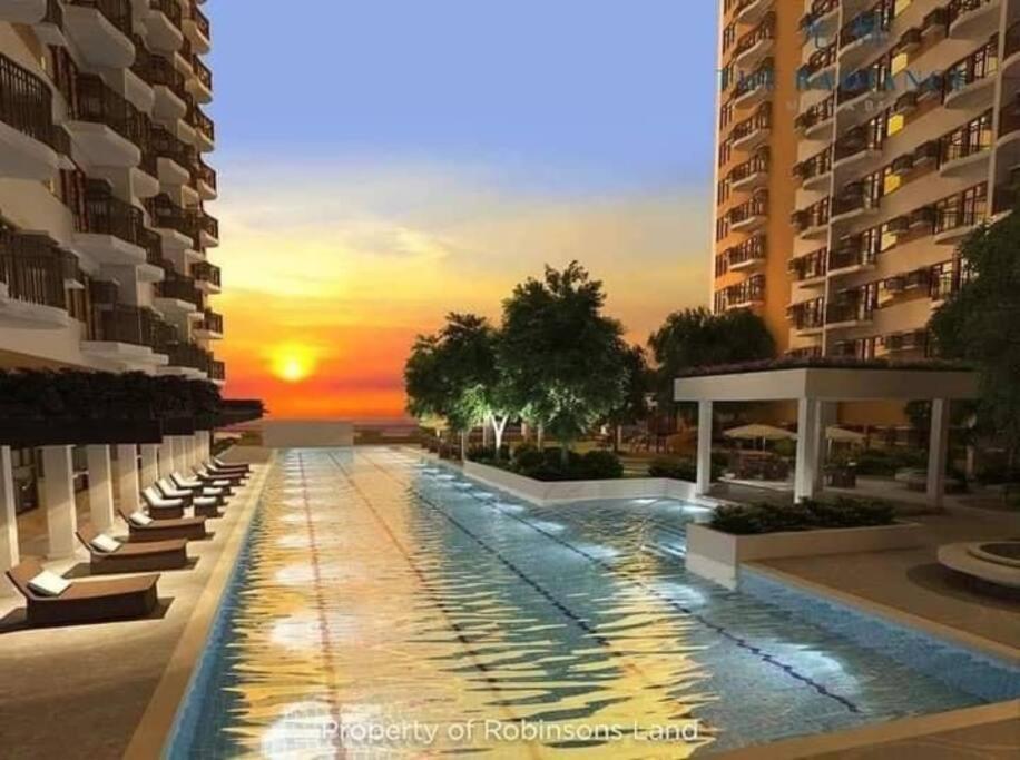 Marias Suite Near Manila Bay Free Use Of Pool Exterior photo